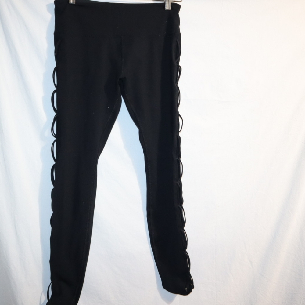 Lorna Jane Black Leggings Interlaced - Picture 3 of 13